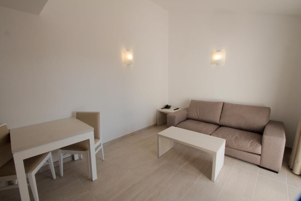 Sagitario Menorca Mar Adults Only Aparthotel Cala en Bosc Rom bilde